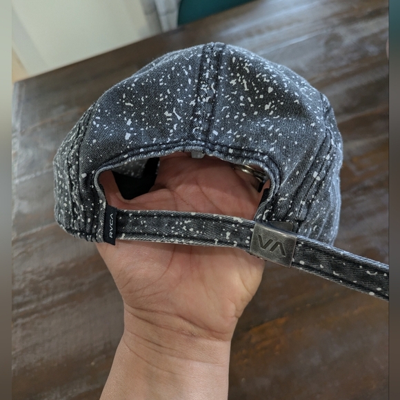 Distressed Look RVCA 100% Cotton Adult One Size Fits All Adjustable Cap - Picture 12 of 14